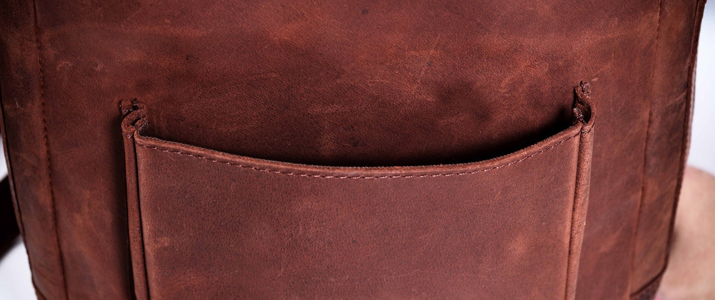 Buffalo Leather Messenger / Crossbody bag in Crazy horse
