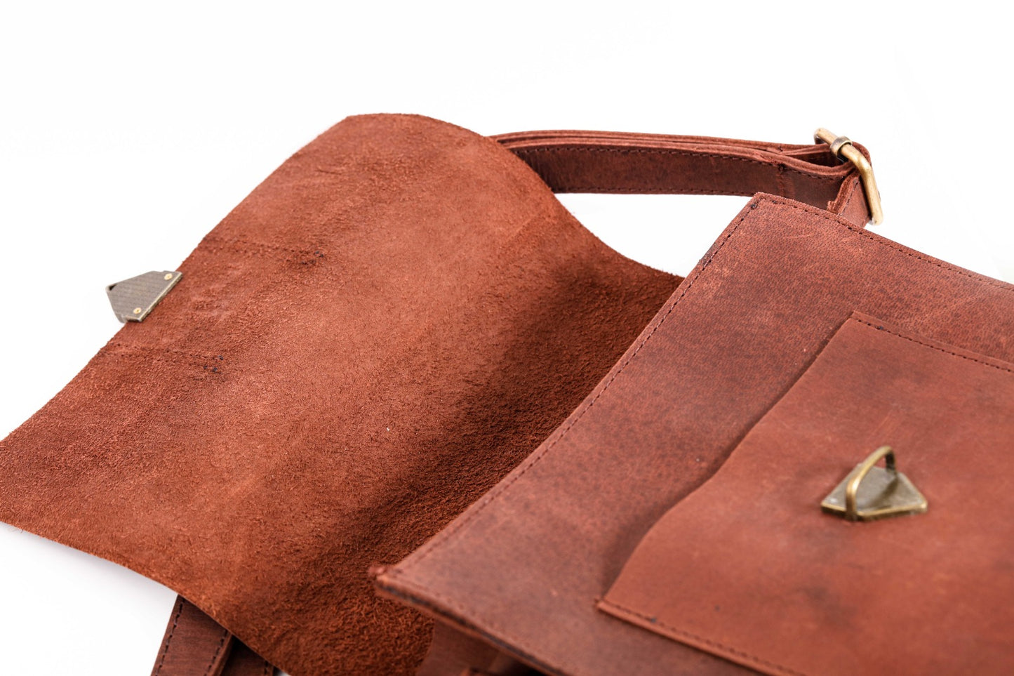Buffalo Leather Crossbody bag / Messenger bag in Crazy horse Style